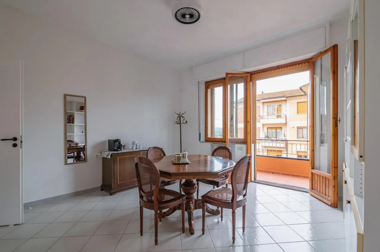 Appartamento Comfy Flat Steps Away From Siena Station! Italia