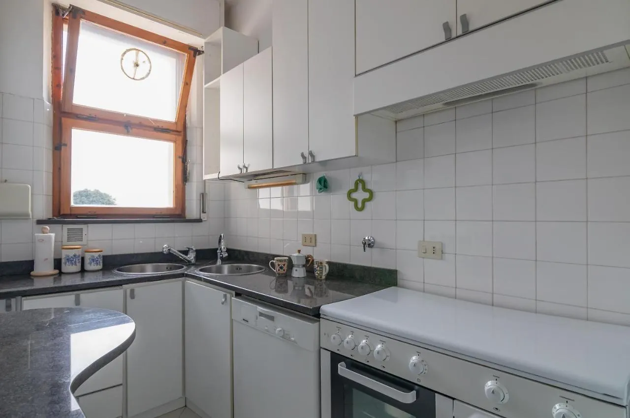 Appartamento Comfy Flat Steps Away From Siena Station! 0*,  Italia