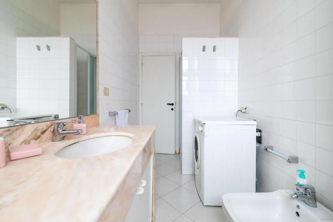 Appartamento Comfy Flat Steps Away From Siena Station!